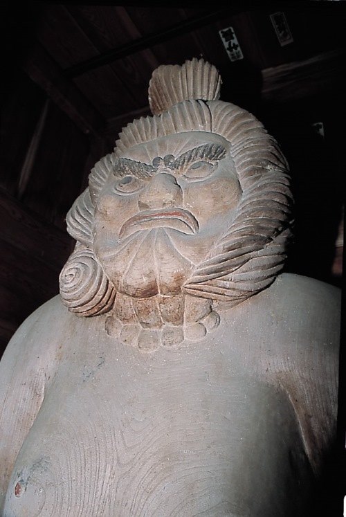 木喰仏仁王尊 | 小国観光協会