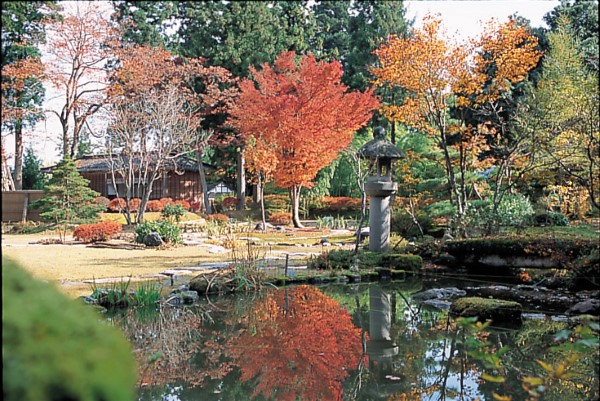 山口庭園・資料館